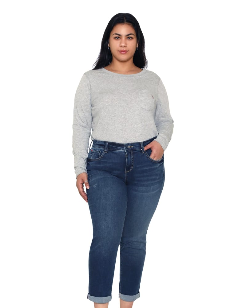 Front of a model wearing a size 16 Mid Rise Boyfriend - Kennedi in KENNEDI by Slink Jeans. | dia_product_style_image_id:309436
